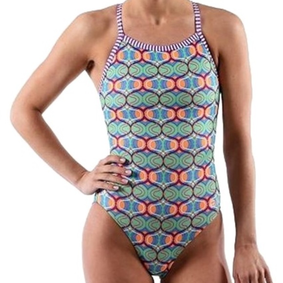 dolfin uglies size 32